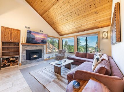 11565 Snowpeak Way, Truckee, CA 96161 Photo