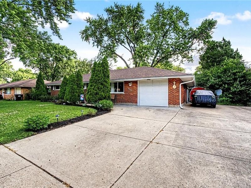 4800 Rolling Street, Miami Township, OH 45439 Photo 2