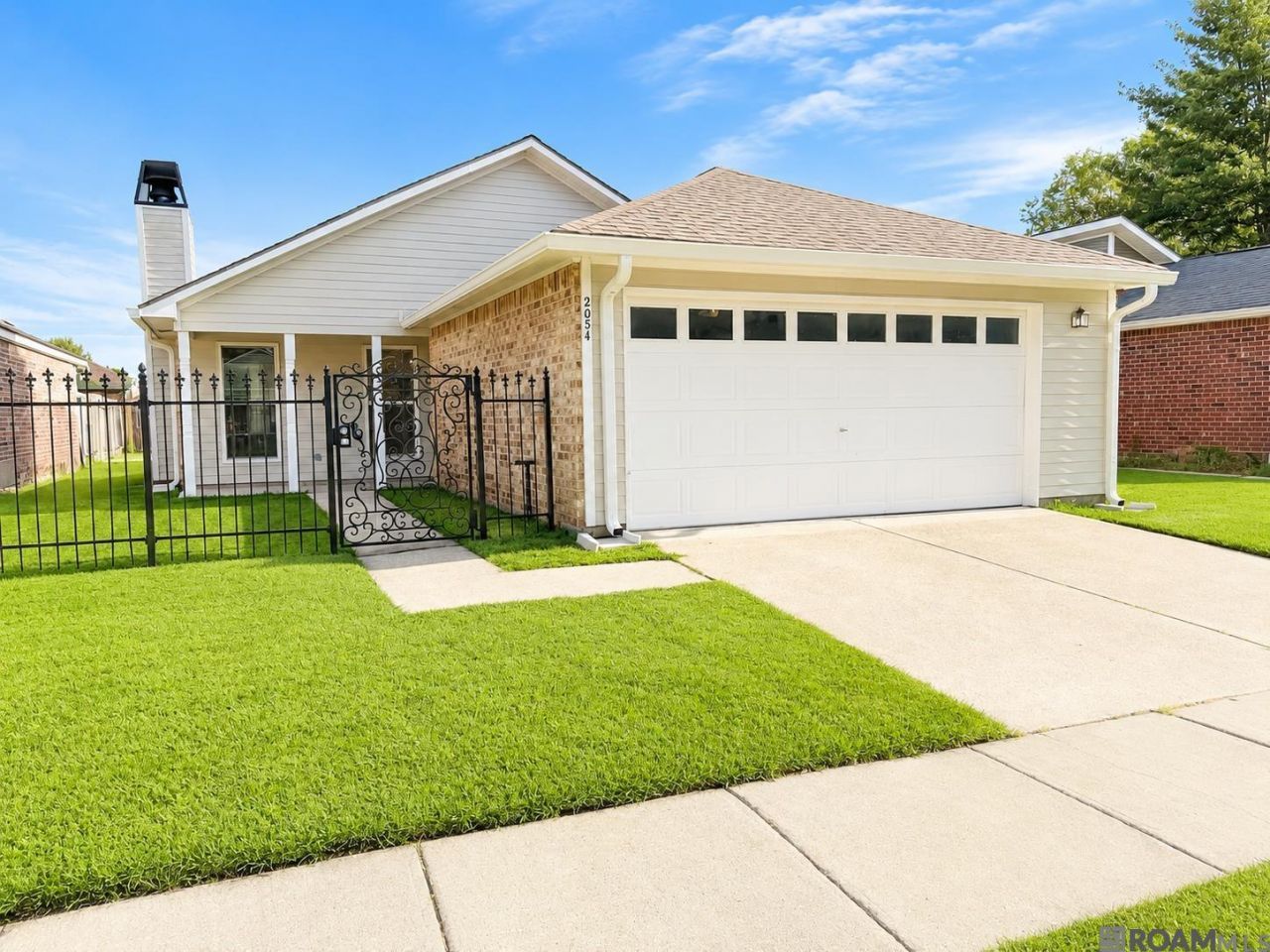 2054 Pecan Ridge Ave, Baton Rouge, LA 70816 Main Photo