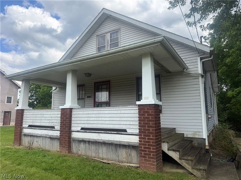 261 Hilton, Youngstown, OH 44507 Photo 2
