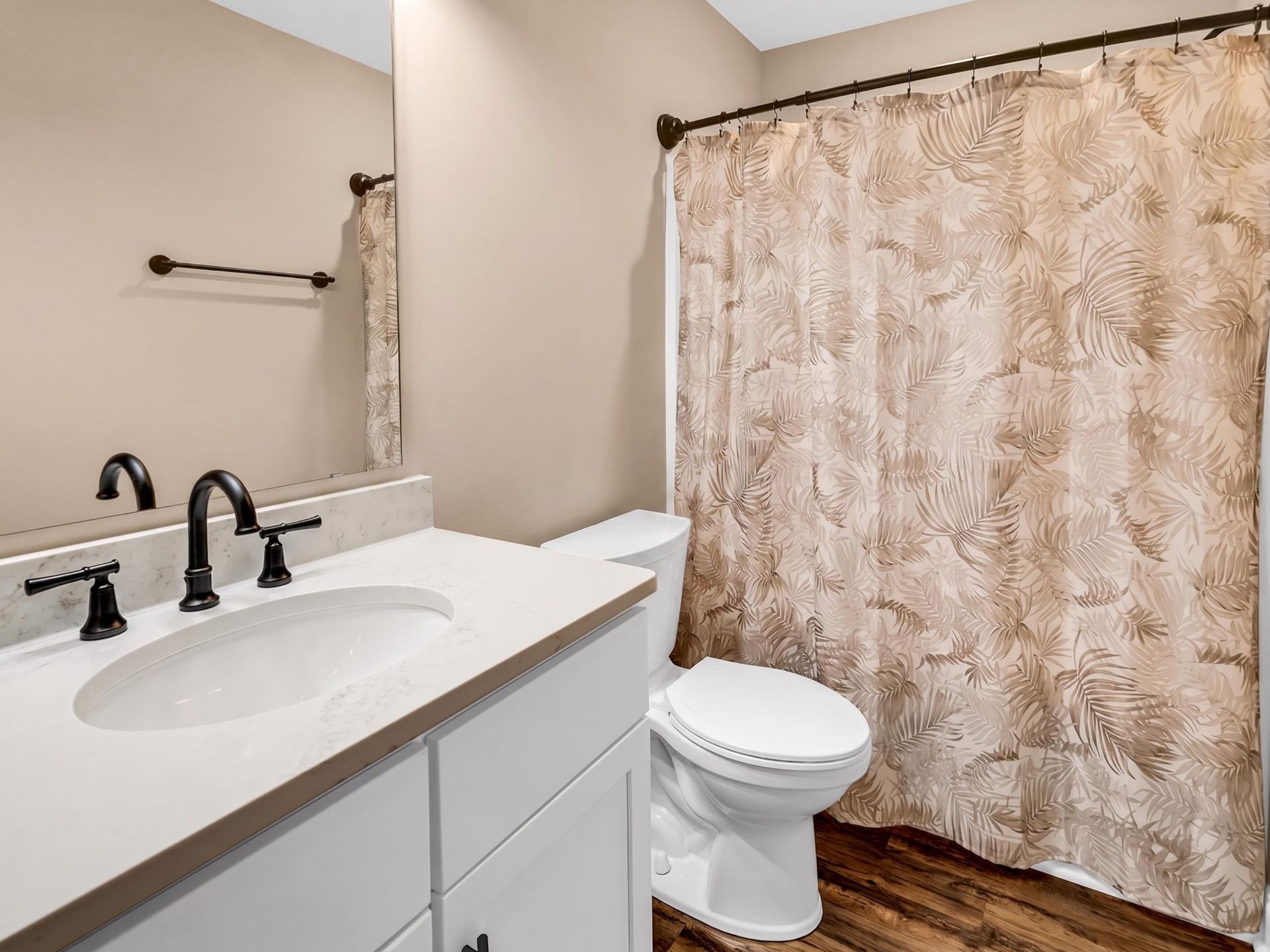 581 Bend Ave.  Photo 12