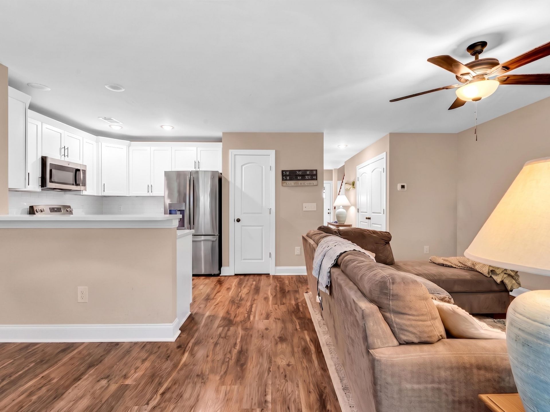 581 Bend Ave.  Photo 27