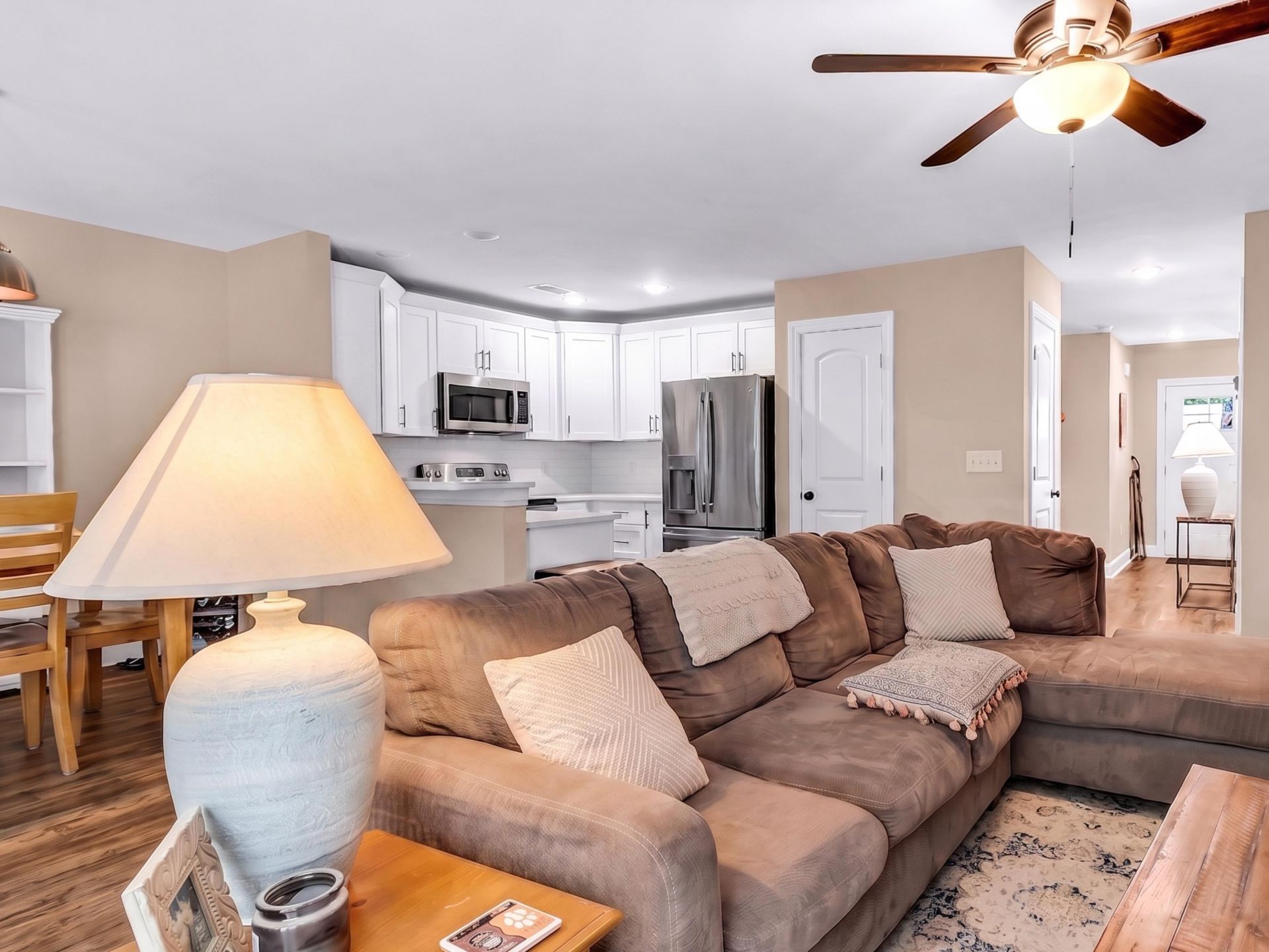 581 Bend Ave.  Photo 29
