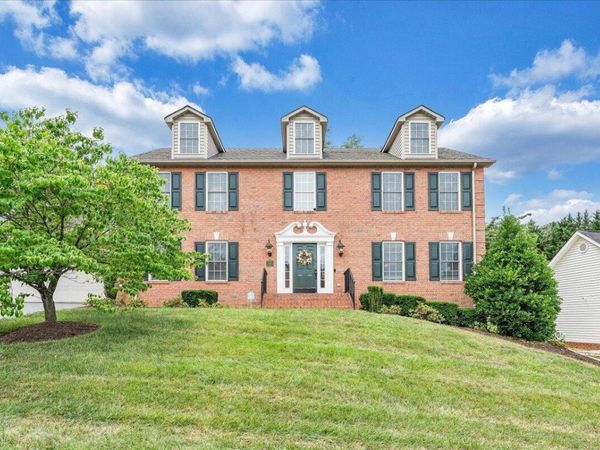 1341 Crutchfield ST, Roanoke, VA 24019