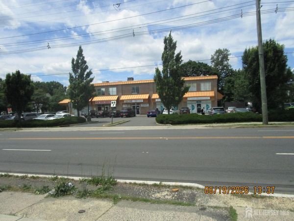 1581 route 27 Route, Edison, NJ 08817
