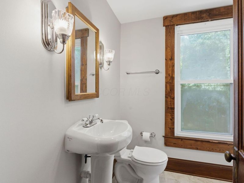 484 County Line Road W, Westerville, OH 43082 Photo 11