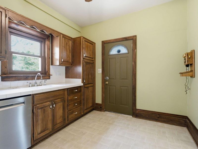484 County Line Road W, Westerville, OH 43082 Photo 38