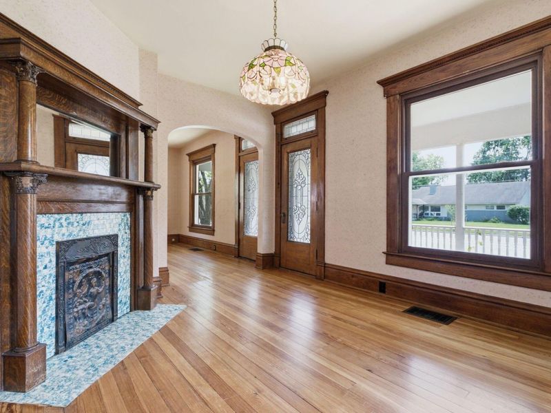 484 County Line Road W, Westerville, OH 43082 Photo 4
