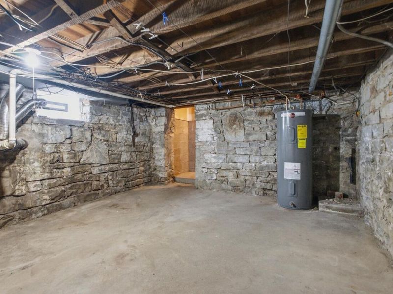 484 County Line Road W, Westerville, OH 43082 Photo 54