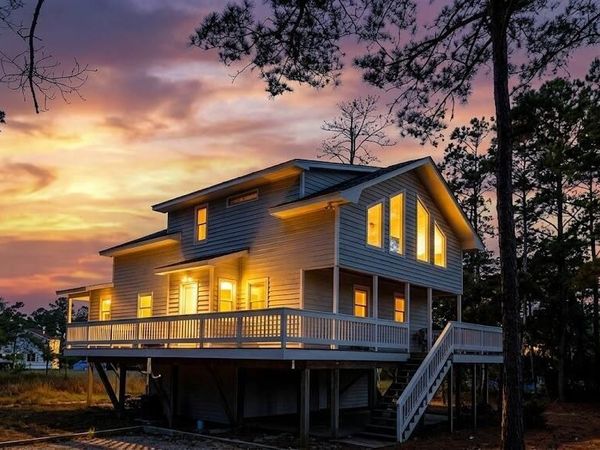 954 Fork Point Road, Oriental, NC 28571