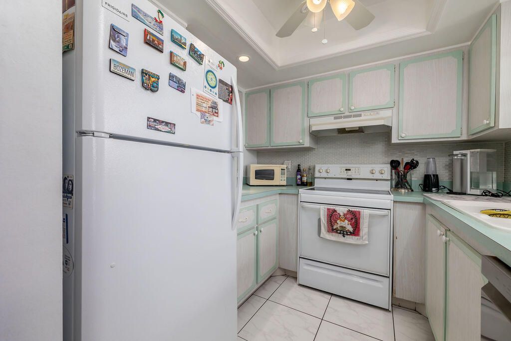 2929 SE Ocean Boulevard, Unit 130-8, Stuart, FL 34996 Photo