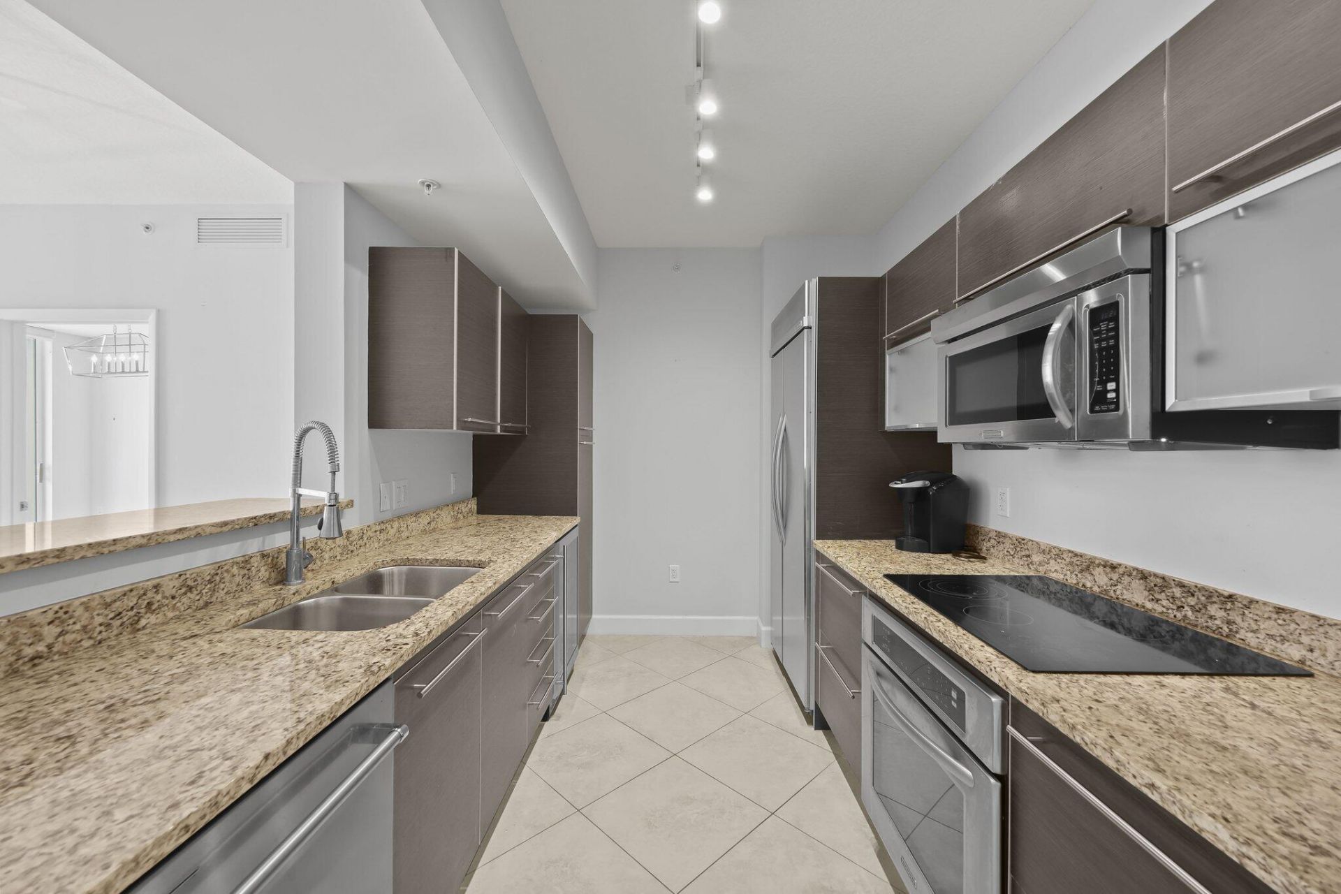 550 Okeechobee Boulevard, Unit 1609, West Palm Beach, FL 33401 Photo