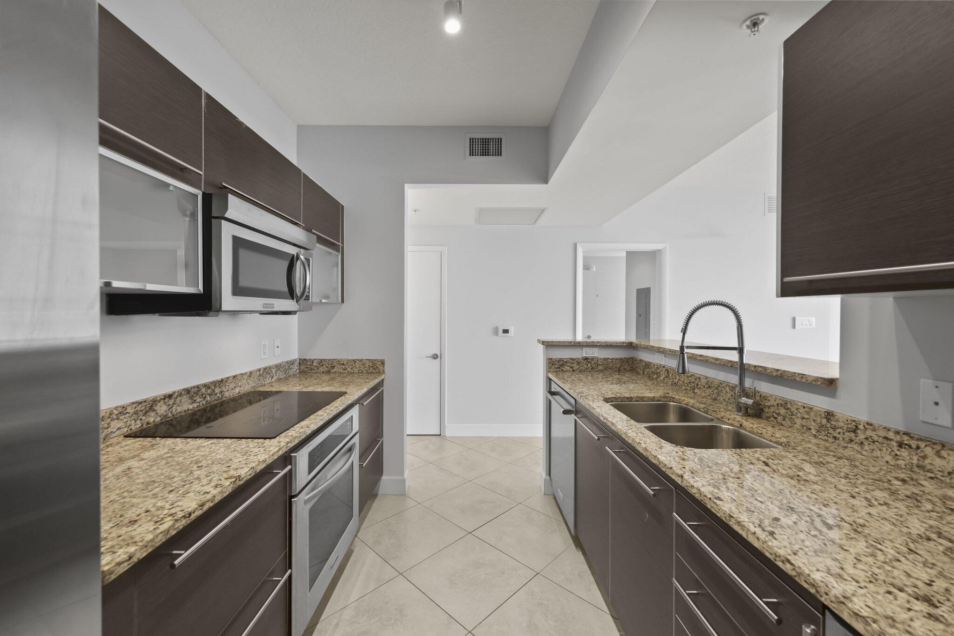 550 Okeechobee Boulevard, Unit 1609, West Palm Beach, FL 33401 Photo