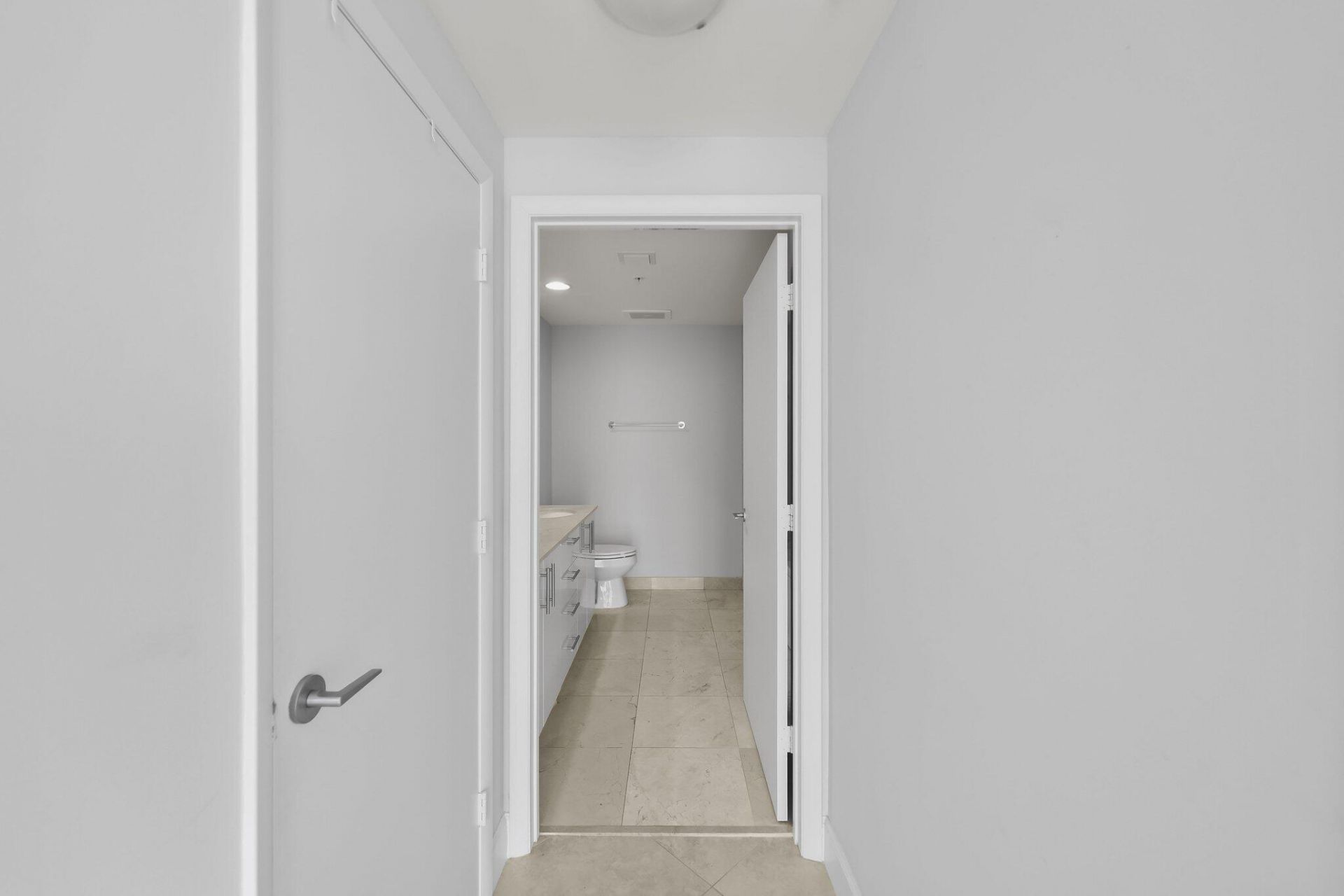 550 Okeechobee Boulevard, Unit 1609, West Palm Beach, FL 33401 Photo