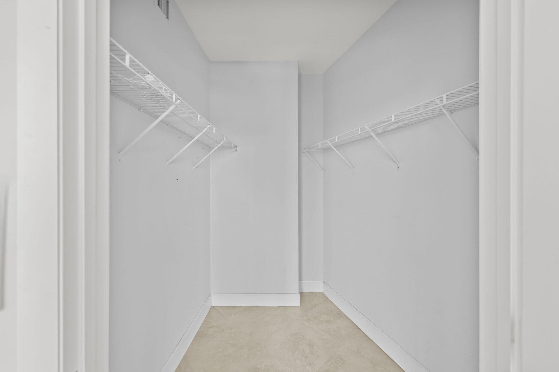 550 Okeechobee Boulevard, Unit 1609, West Palm Beach, FL 33401 Photo