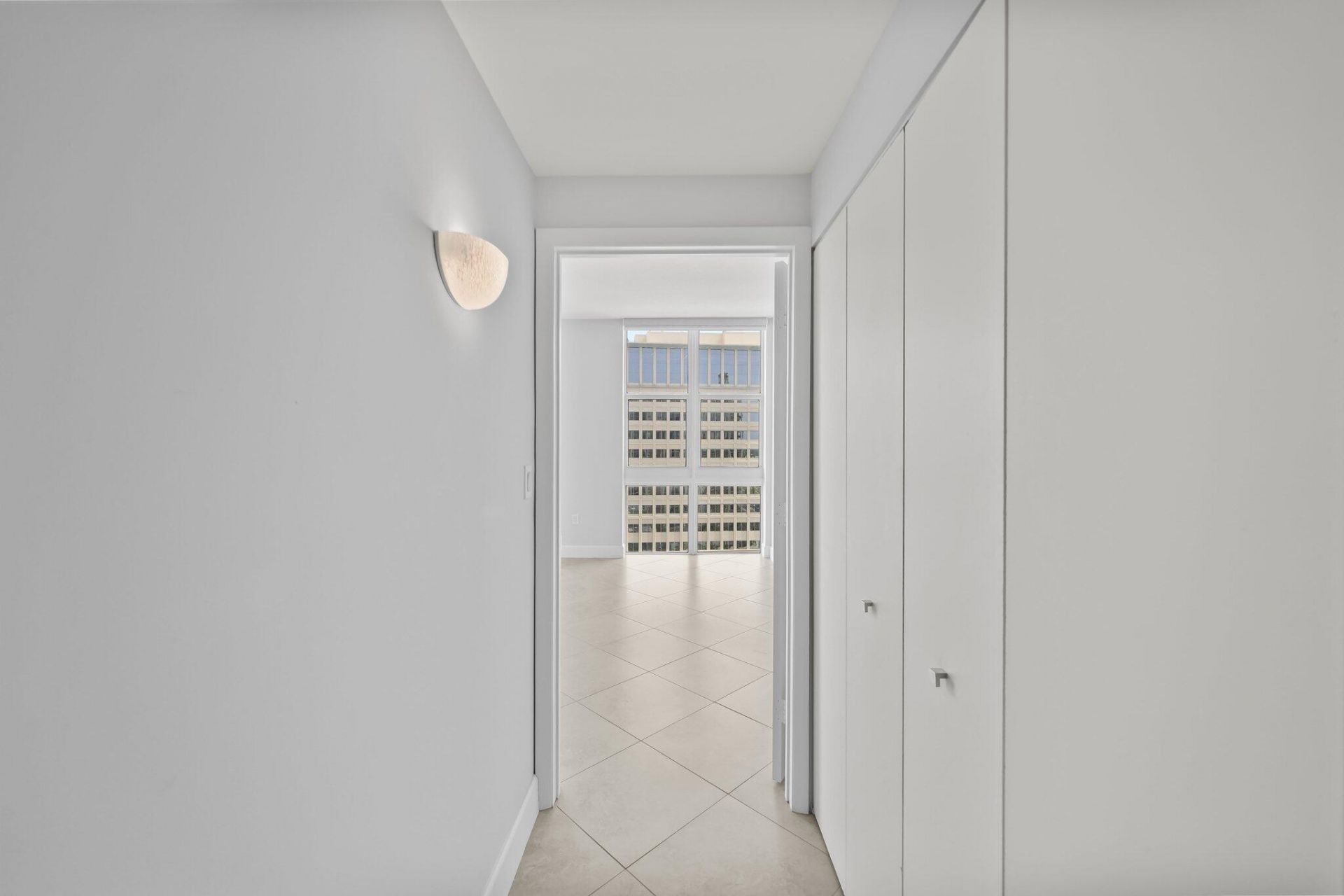 550 Okeechobee Boulevard, Unit 1609, West Palm Beach, FL 33401 Photo