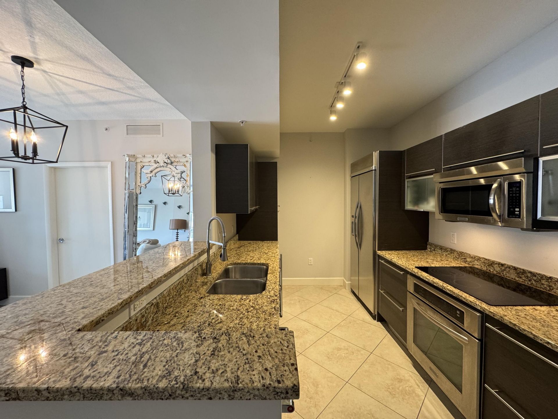 550 Okeechobee Boulevard, Unit 1609, West Palm Beach, FL 33401 Photo