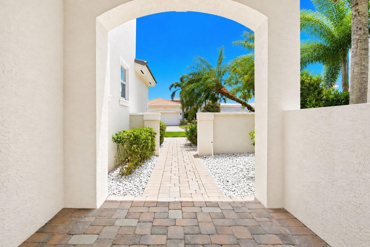 207 Isle Verde Way, Palm Beach Gardens, FL 33418 Photo