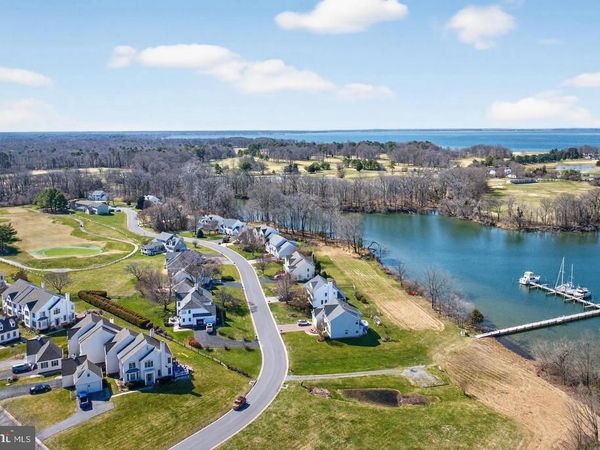 136 LONG DRIVE, QUEENSTOWN, MD 21658