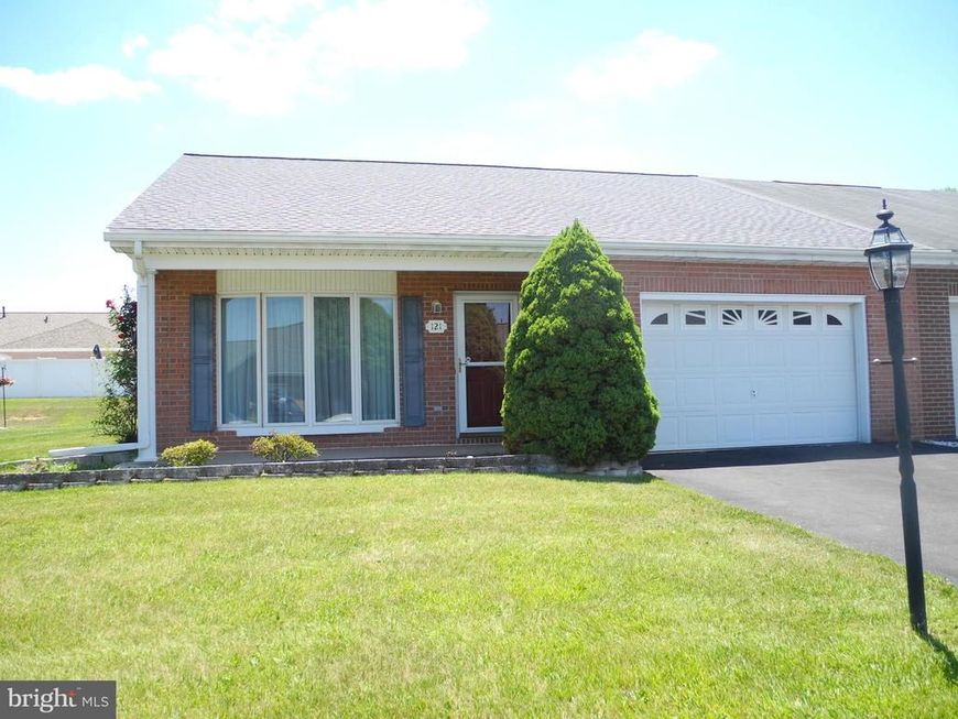 121 Southern Oak Drive, Hagerstown, MD 21740 Main Photo