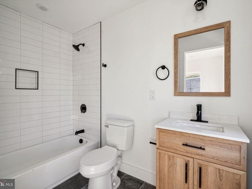 2400 W Montgomery Avenue, Unit 2, Philadelphia, PA 19121 Main Photo
