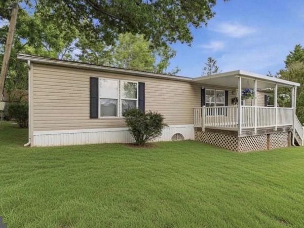 1 ORCHARD LANE, SPRING CITY, PA 19475