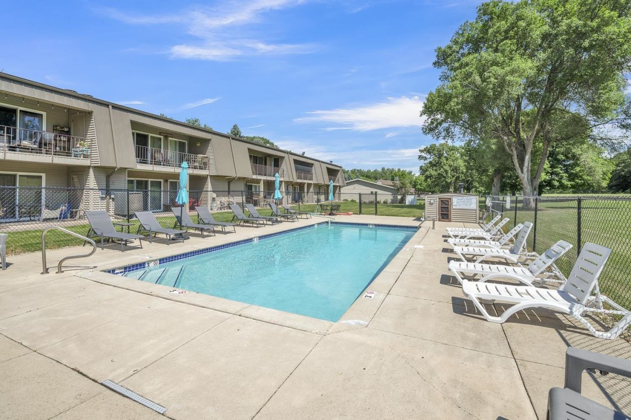 1800 Country Club Drive , Unit #219, Okoboji, IA 51355 Main Photo