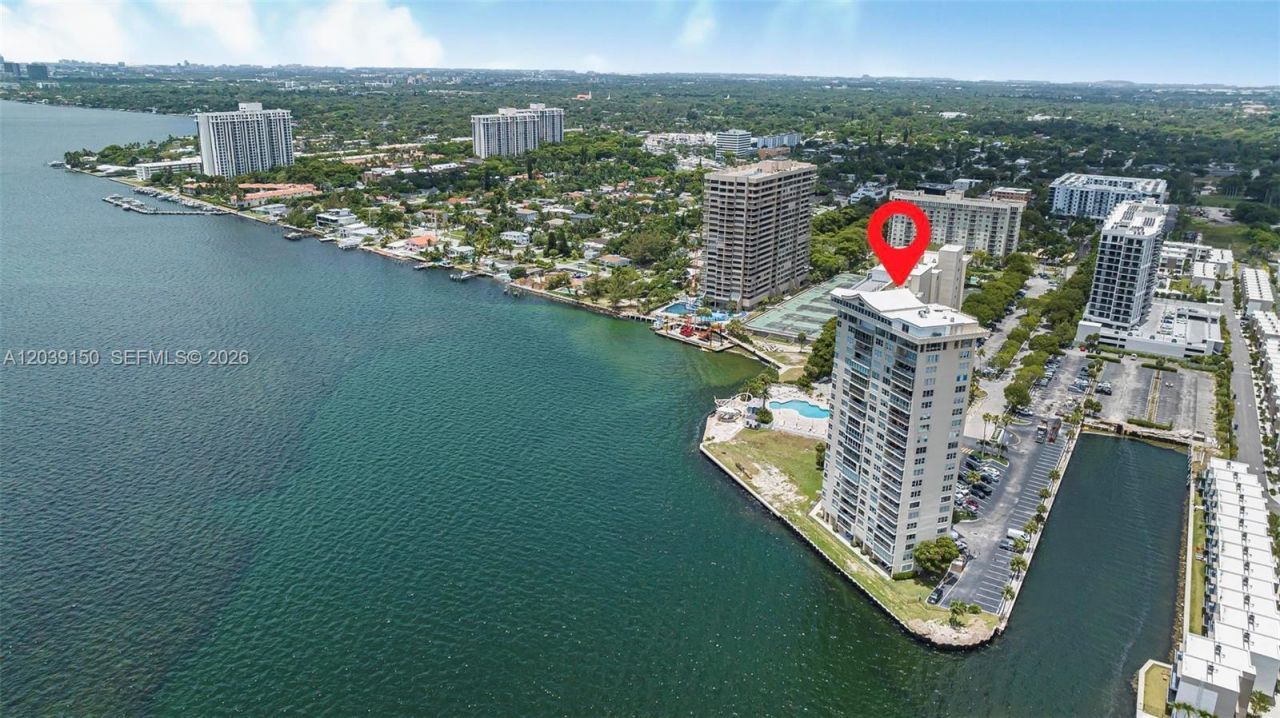 11111 Biscayne Blvd , Unit 8C, Miami, FL 33181 Photo