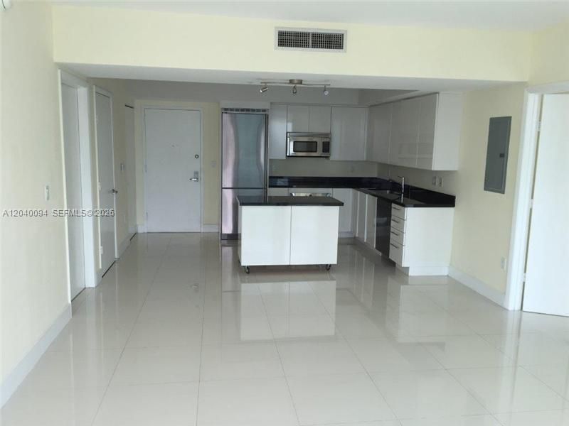 92 SW 3rd St, Unit 3311, Miami, FL 33130 Photo