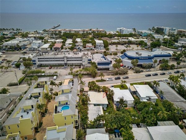 4325 Bougainvilla Dr , Lauderdale By The Sea, FL 33308