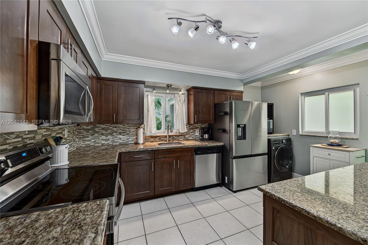 4325 Bougainvilla Dr , Lauderdale by the Sea, FL 33308 Photo