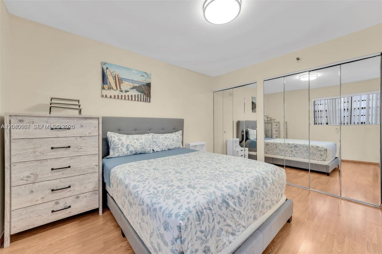 17900 N Bay Rd, Unit 603, Sunny Isles Beach, FL 33160 Photo