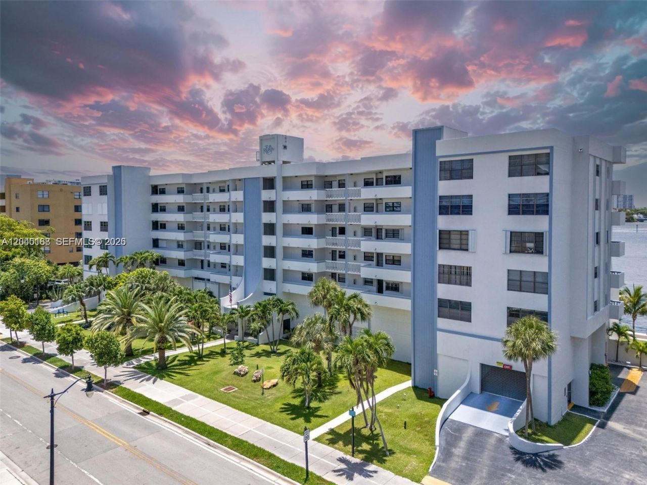 17900 N Bay Rd, Unit 603, Sunny Isles Beach, FL 33160 Photo