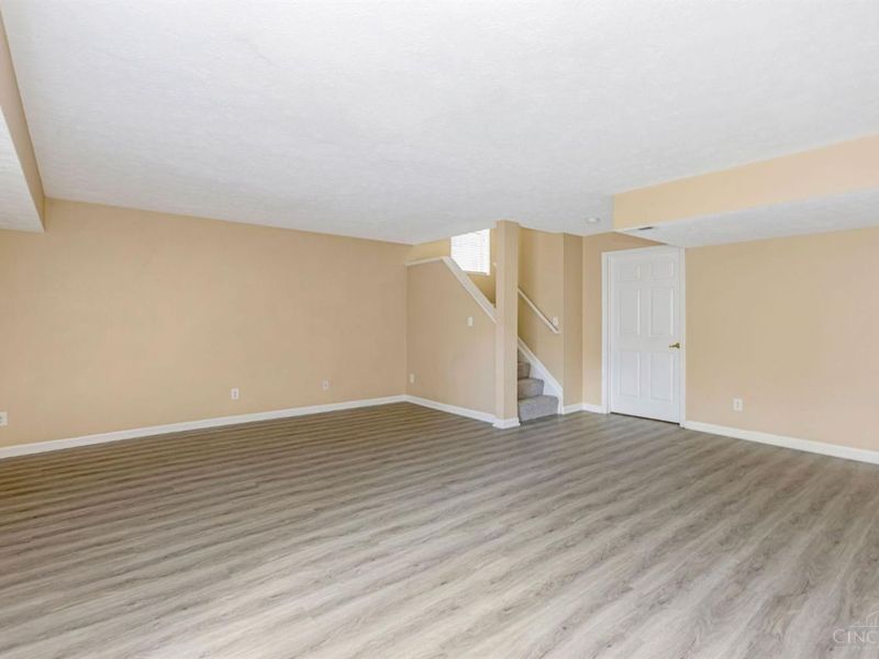 10555 Montgomery Road, Unit 77, Montgomery, OH 45242 Photo 41