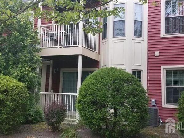268 Crosspointe Drive, East Brunswick, NJ 08816