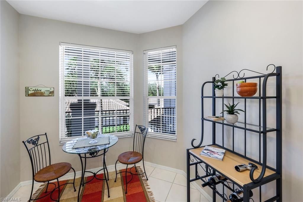 8247 Parkstone Pl , Unit 205, Naples, FL 34120 Photo