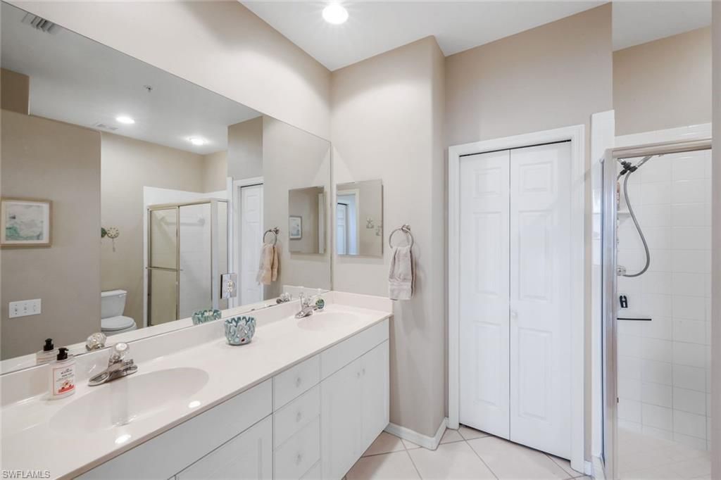 8247 Parkstone Pl , Unit 205, Naples, FL 34120 Photo