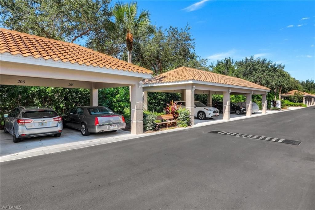 8247 Parkstone Pl , Unit 205, Naples, FL 34120 Photo