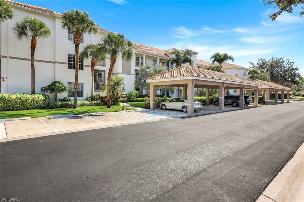 8247 Parkstone Pl , Unit 205, Naples, FL 34120 Photo