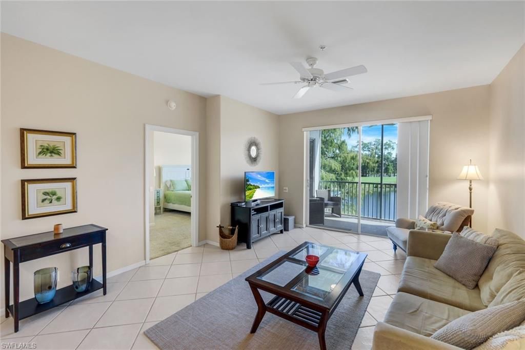8247 Parkstone Pl , Unit 205, Naples, FL 34120 Photo