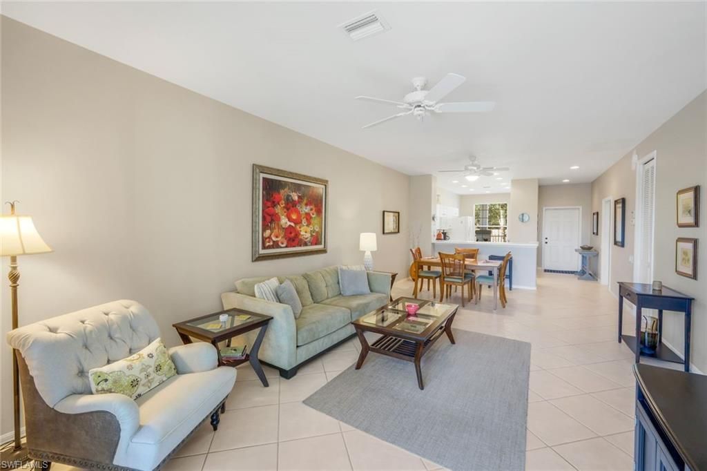 8247 Parkstone Pl , Unit 205, Naples, FL 34120 Photo
