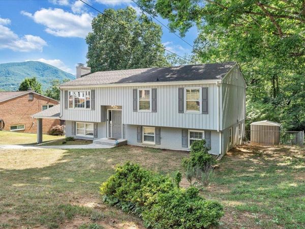 5263 Fordwick DR, Roanoke, VA 24018