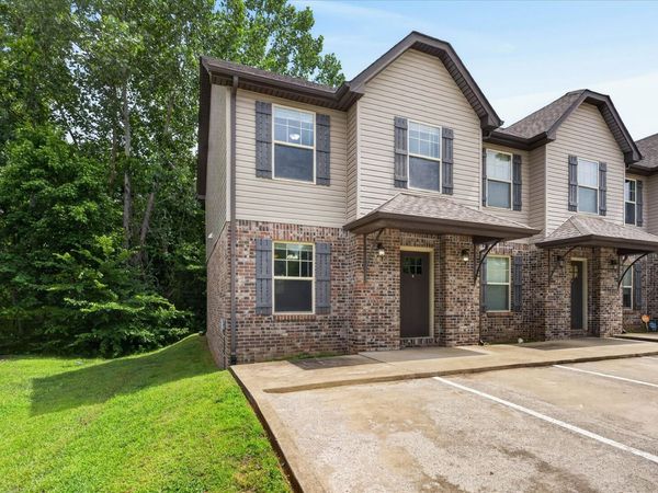 1763 Spring Water Dr , Clarksville, TN 37040