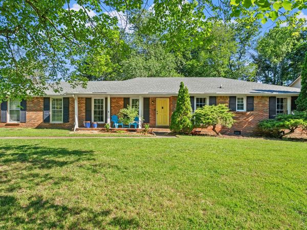1534 Armistead Dr , Clarksville, TN 37042
