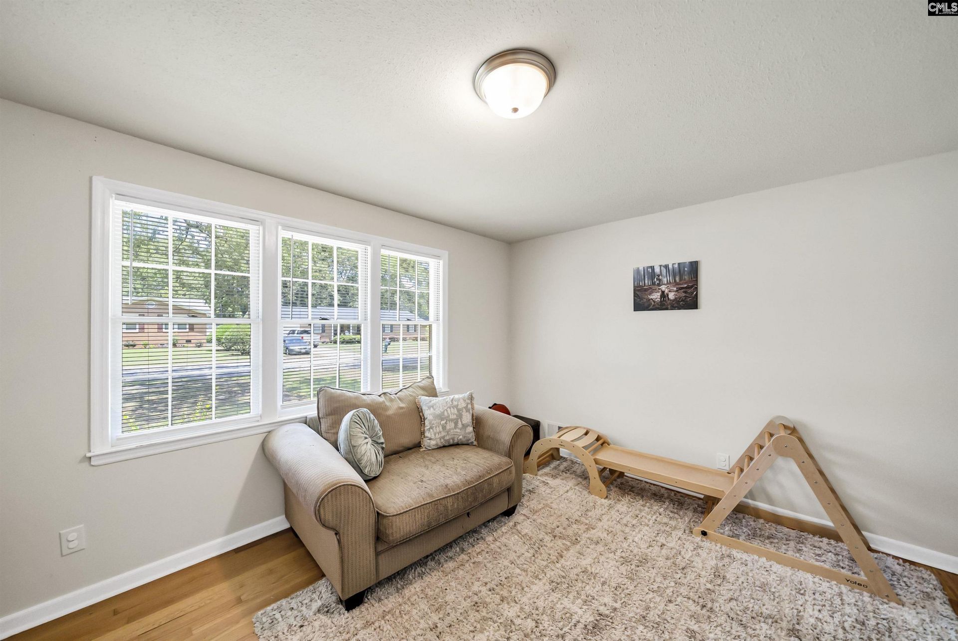 2126 Woodtrail Drive  Photo 7