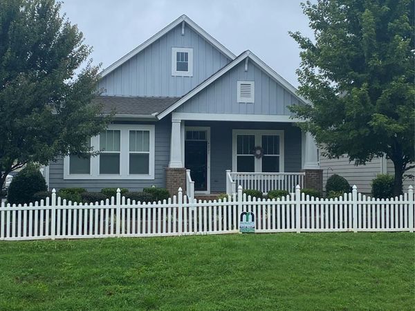 4221 Courtly Lane , Belmont, NC 28012