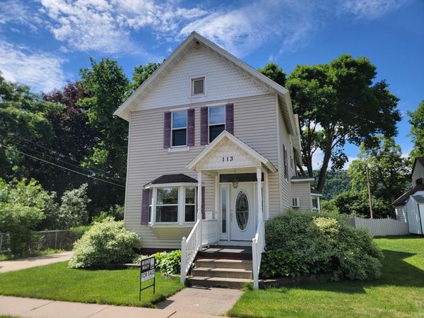 113 E Sarnia Street , Winona, MN 55987