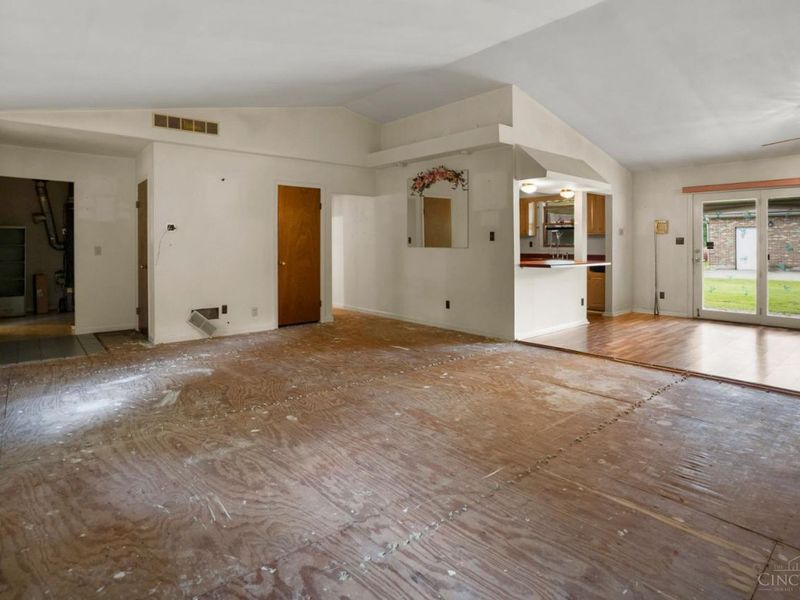 6051 State Route, Goshen Twp, OH 45122 Photo 3