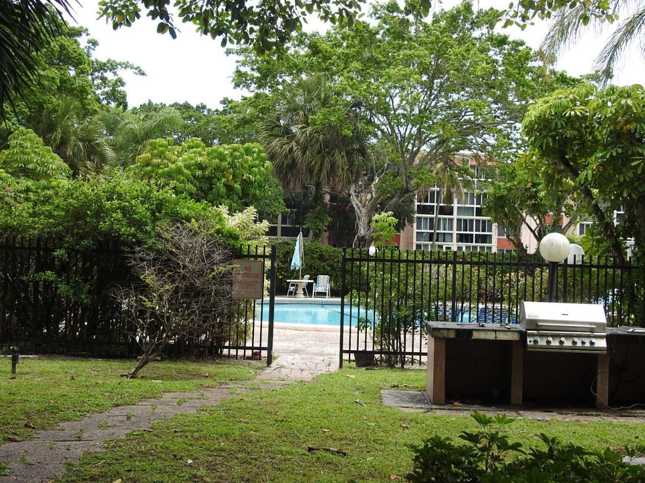 6005 Del Lago Circle, Unit 305, Sunrise, FL 33313 Photo