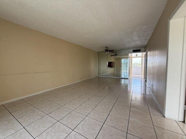 6005 Del Lago Circle, Unit 305, Sunrise, FL 33313 Photo